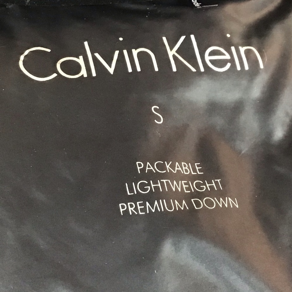 Calvin Klein Packable Premium Down Puffer Coat - Picture 5 of 9